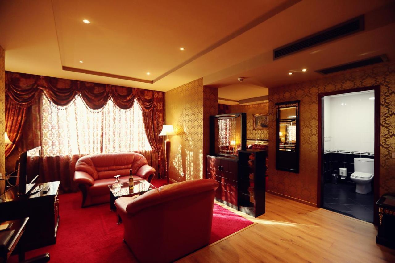 Grand Hotel Europa Shkodër エクステリア 写真